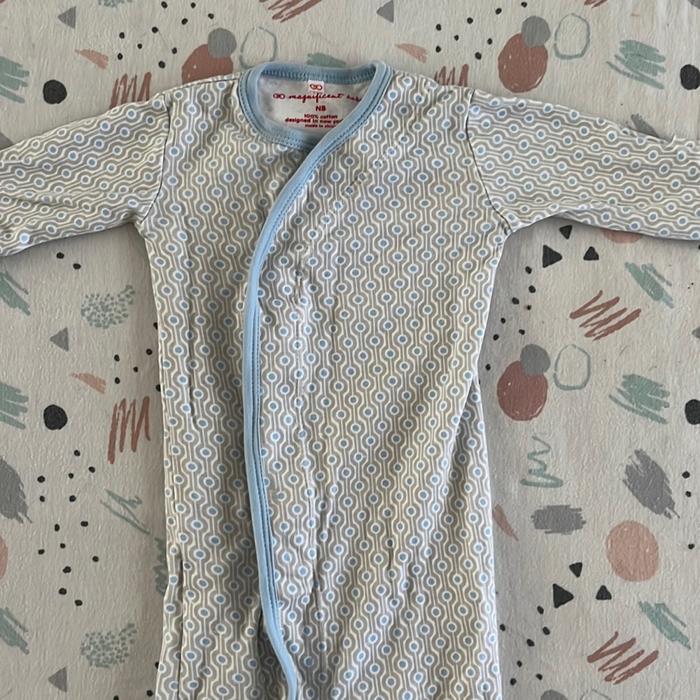 Magnetic Me Newborn Gown